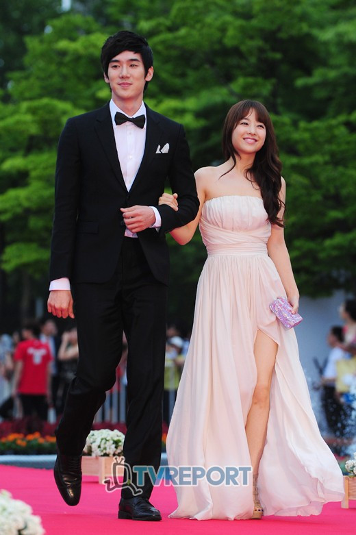 韩国富川奇幻电影节开幕 河智苑林志颖众星捧