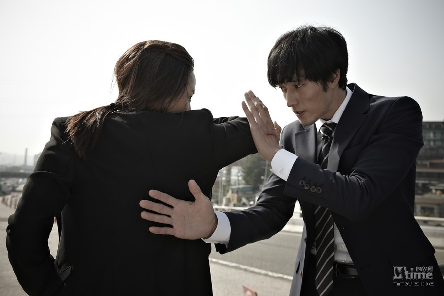 苏志燮新片《公司职员》曝角色海报&海量剧照