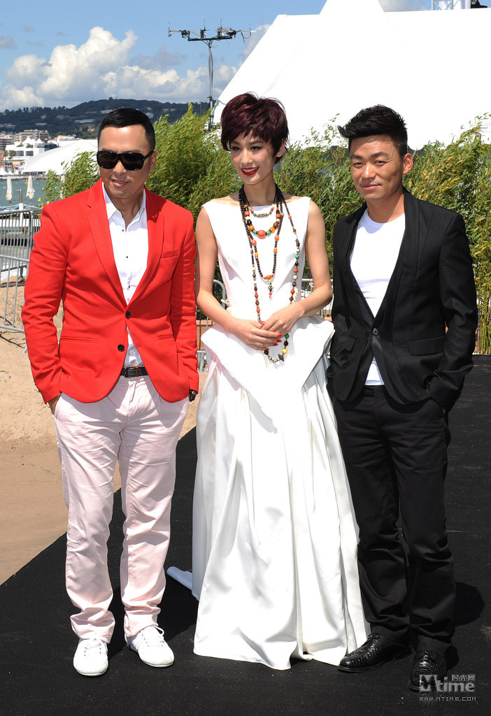 王宝强与甄子丹下载:王宝强有多少钱:吴京10秒