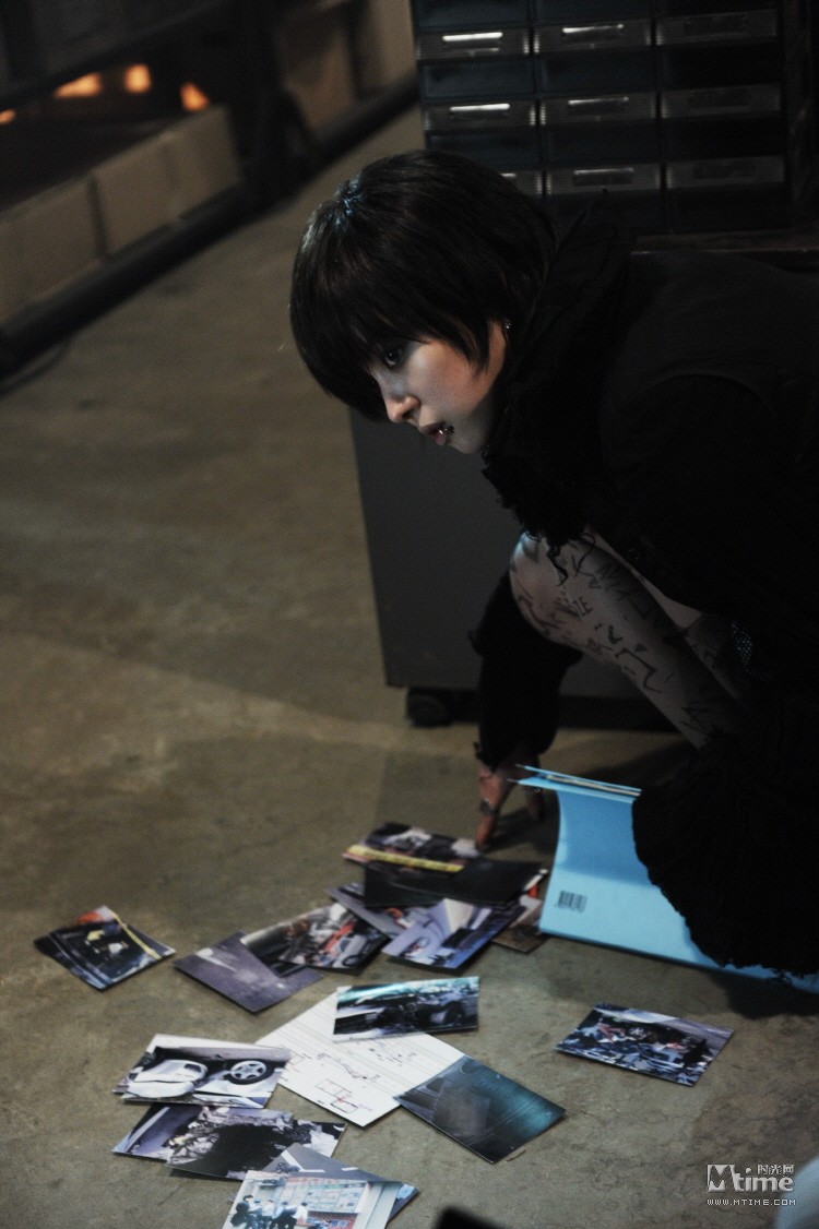 《恐怖故事2》曝海报预告