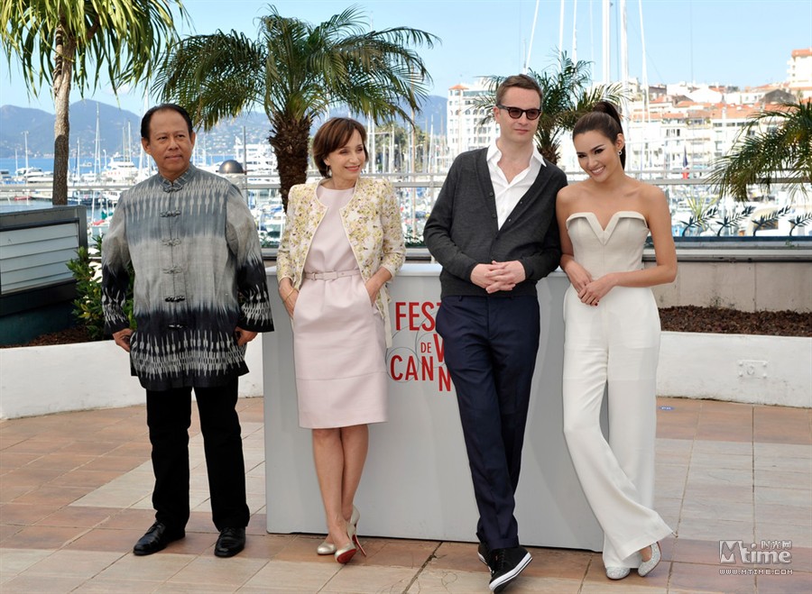 唯神能恕》亮相戛纳K姨优雅高斯林缺席-+Mtim