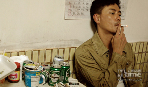 暗恋99天首周末票房近400万港产喜剧受青睐