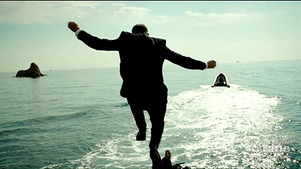 《玩命快递4》首曝预告片&海报