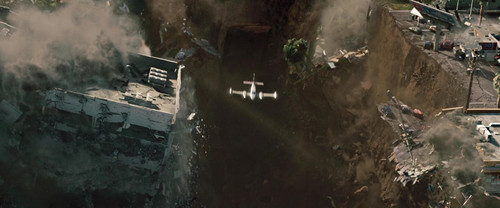 《2012》:灾难片中的巅峰之作