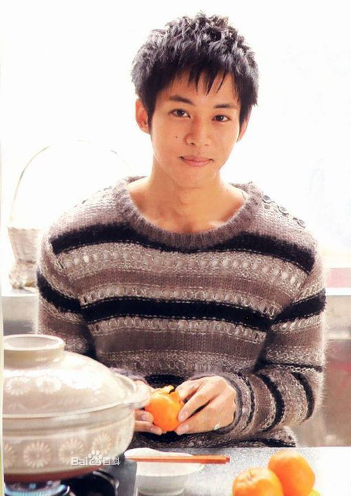 xddddddddd+唐泽 一把年纪 了.这样骗老婆