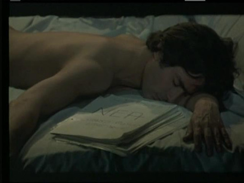 <em>少女艾曼妞</em> :影片是朴素的 女孩自慰体验快感 让