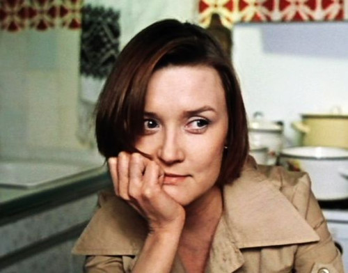 《莫斯科不相信眼泪》关于奋斗关于理想的前苏联梦 勇夺当年奥斯最佳外语片大奖