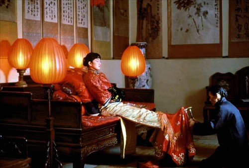 【华语导演】电影解说词--光影人生张艺谋 –