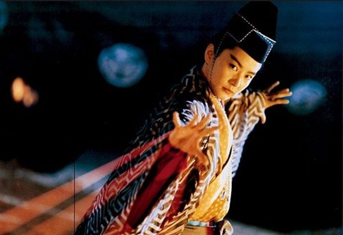 《笑傲江湖Ⅱ东方不败》:同志情感面对异性恋