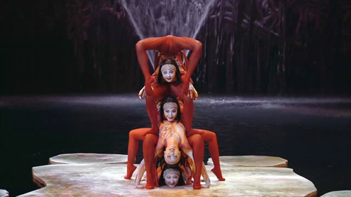 《太阳马戏团:遥远的世界》--现代马戏满汉全席