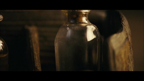 《香水》的气味世界:绝望国王的成长与死寂 –