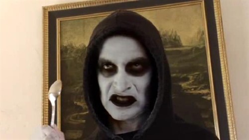 勺子杀人狂:细思恐极的荒诞搞笑短片