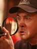 低头不见抬头见(2007)