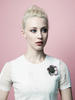 莎拉·加顿 Sarah Gadon)