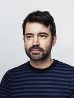 朗·里维斯顿 Ron Livingston