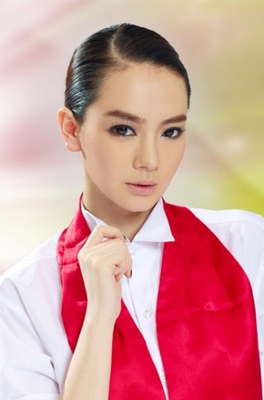 <em>戚薇</em> <em>Wei</em> <em>Qi</em>