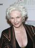 菲奥纽拉·弗拉纳根 Fionnula Flanagan)