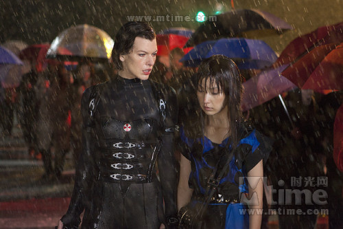 【生化危机5: 惩罚2012】华丽的动作 性感的美