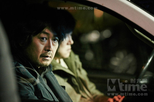 《华颐:吞噬怪物的孩子》曲折人生