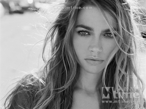 丹妮丝理查兹 131959.11417885.jpg