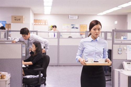 报告老板,我把同事们都干掉了!