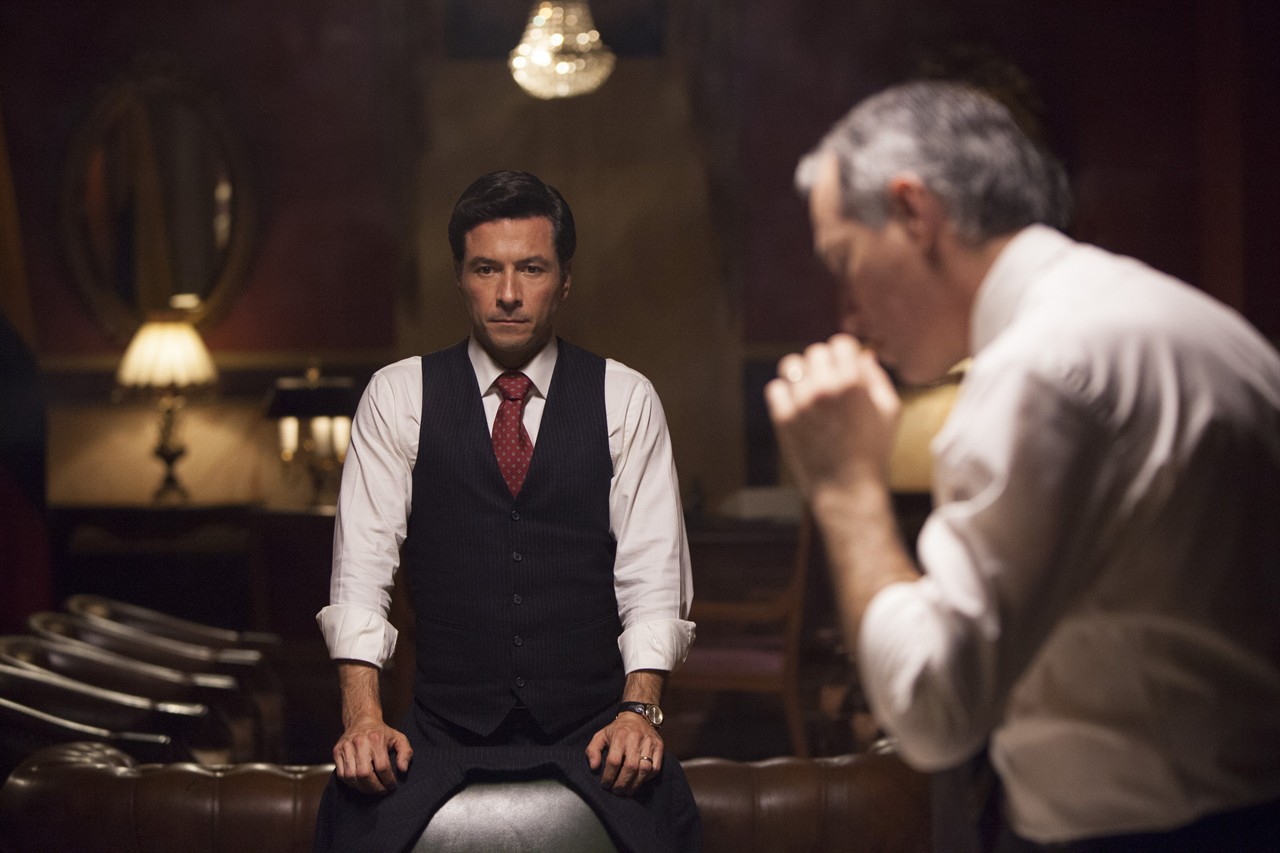 《毒枭》(narcos)(等待第4季)