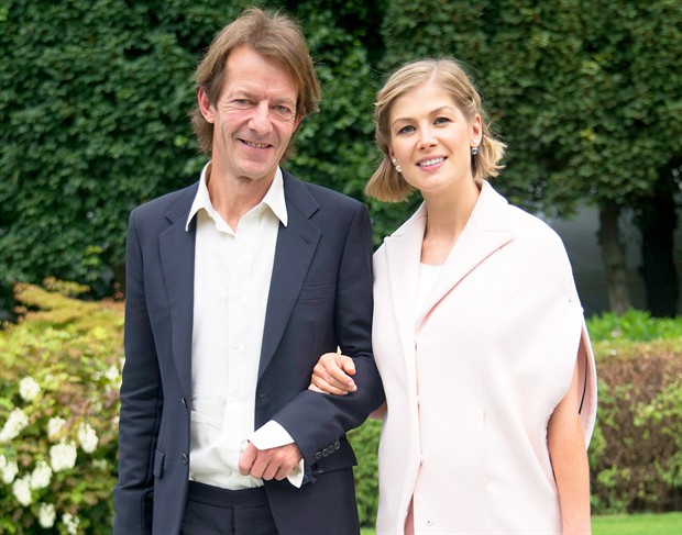 "消失的爱人"罗莎曼德·派克