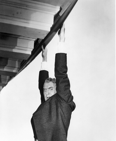 从亡命地中海窥探希区柯克式惊悚