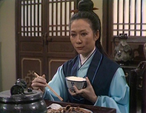 的"梅超风"到《笑傲江湖》中嫉恶如仇的"定逸师太",黄文慧的霸气依旧