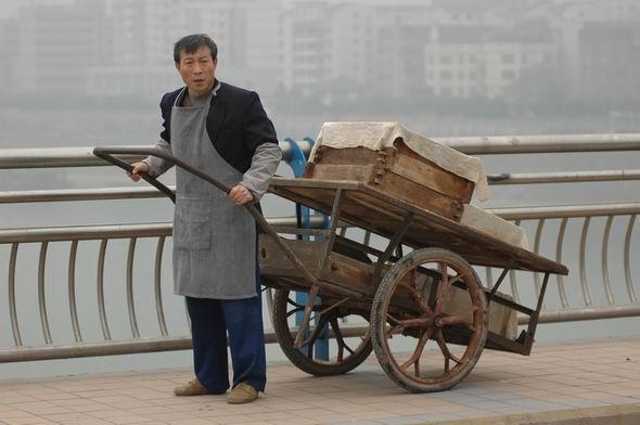爱亦无声海报