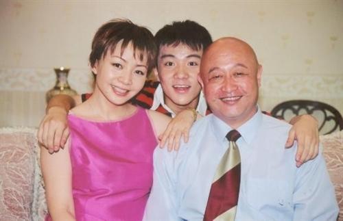 老爸老妈之逼子成龙海报