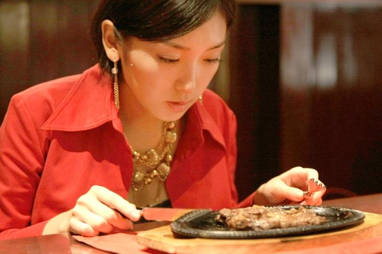 食肉女海报