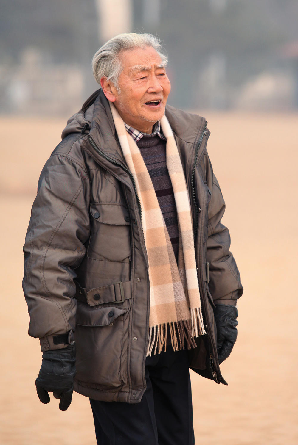 不一样的年海报