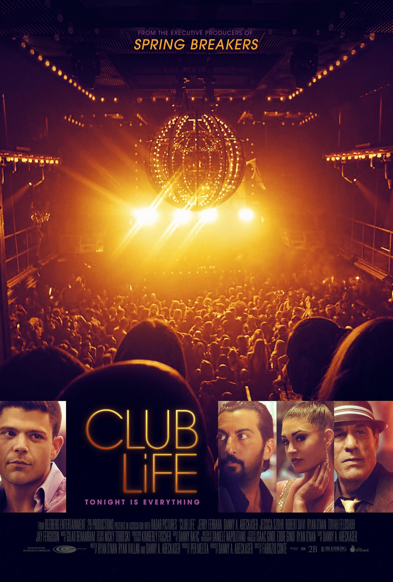 Club Life海报