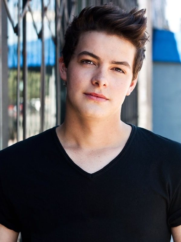 伊瑟尔·布罗萨德