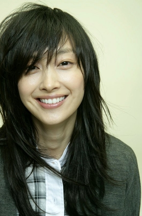 李娜英