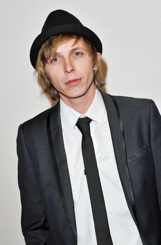 naval officertobias menzies托比亚斯·门基斯frenchmanlionel abe