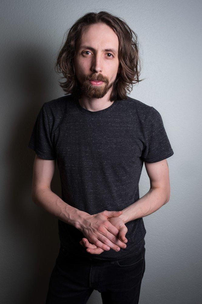 pauline hoaraukgb agent       (uncredited)william sciortinoblake