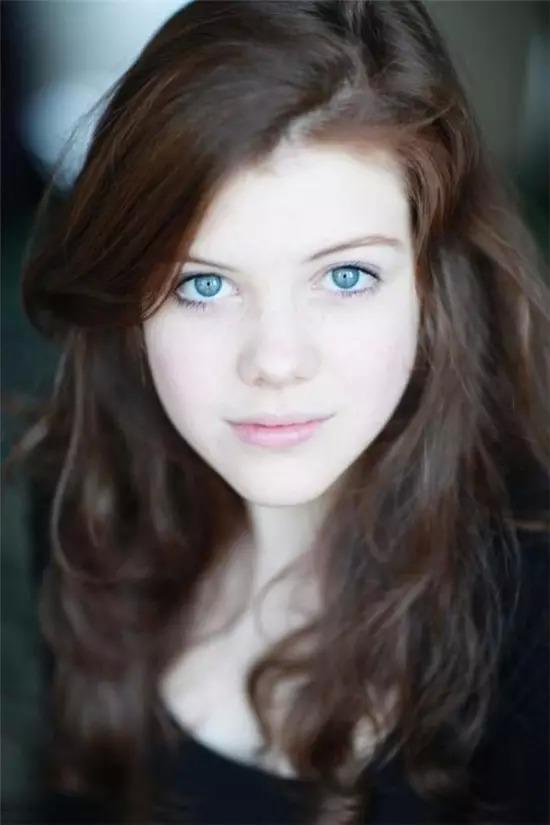 edmund pevensie爱德蒙skandar keynes斯堪德·凯恩斯susan pevensie