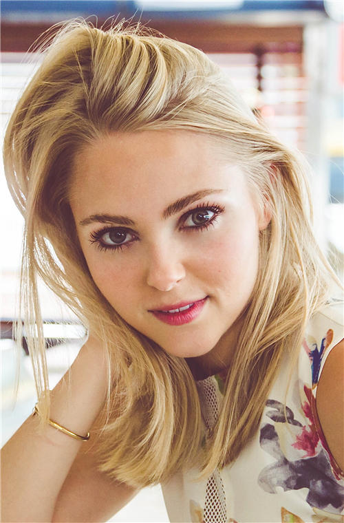 安娜索菲亚·罗伯