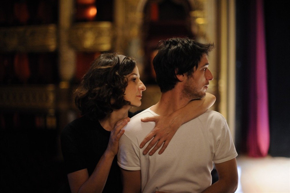 手牵手 官方剧照 - mtime时光网