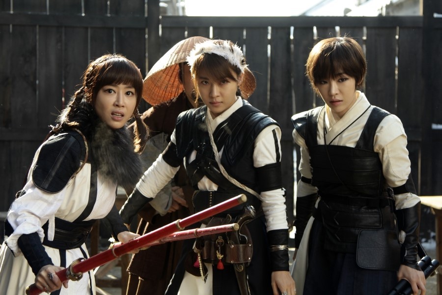 朝鲜美女三剑客