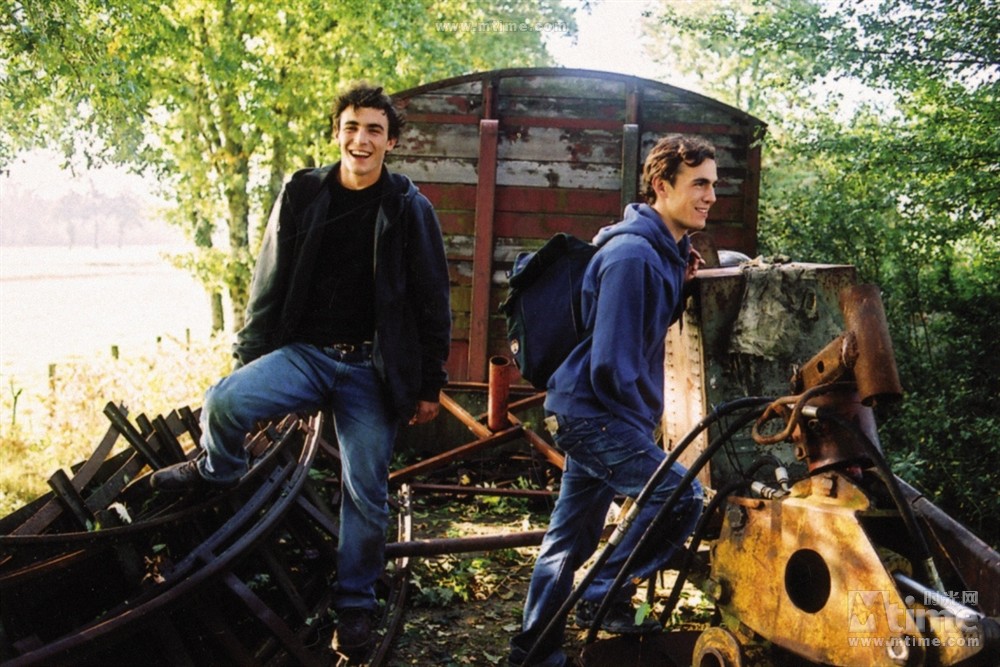 1200x800 (937 kb)         : 3-2-2009上传人: 青秧