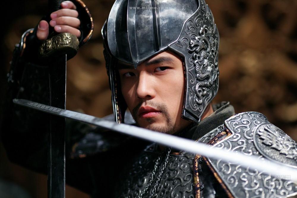 满城尽带黄金甲