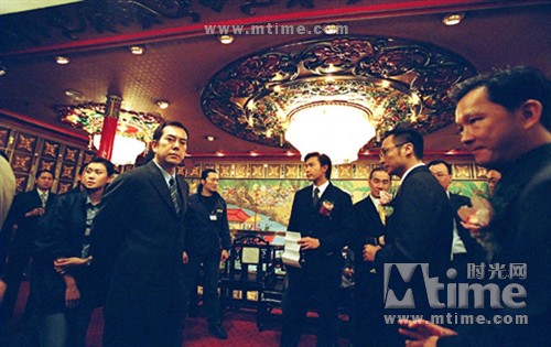 电影简介:1991年,香港黑帮龙头倪坤被杀,倪氏家族旗下五大头目中除