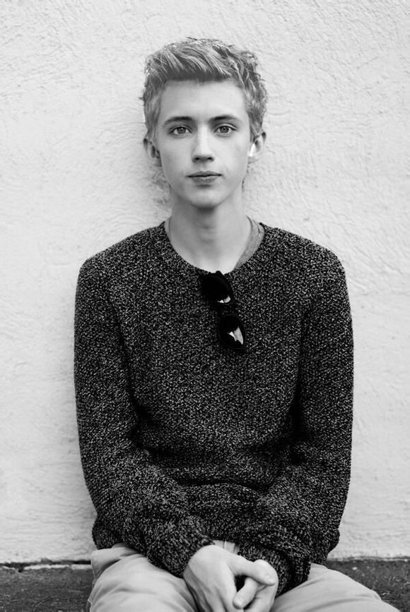 特洛耶·希文 照片 - mtime时光网