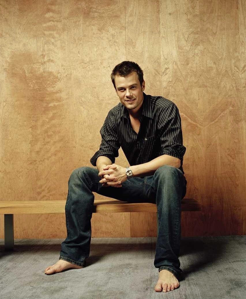 乔什·杜哈明 写真 - mtime时光网