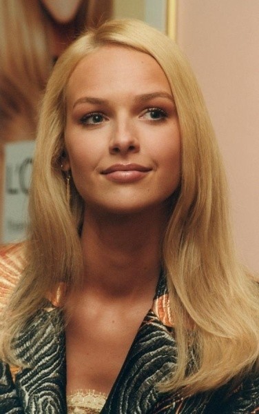 玛达琳娜·米尔卡兹 生活照 - mtime时光网