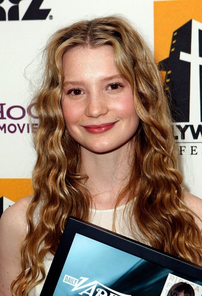 米娅·华希科沃斯卡 生活照 - mtime时光网