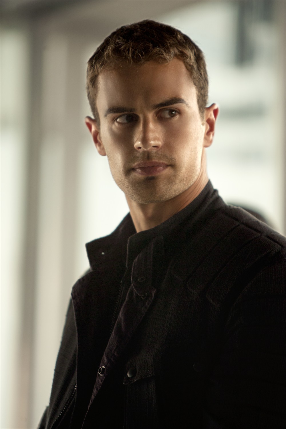 分歧者2:绝地反击